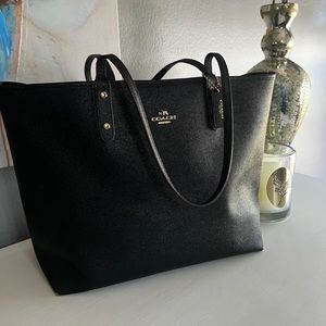 Coach Should Bag (2 for the price of 1)